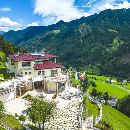 B&B Das Land-Palais - Private Mountain Hideaway セルヴァ・デイ・モリーニ エクステリア 写真