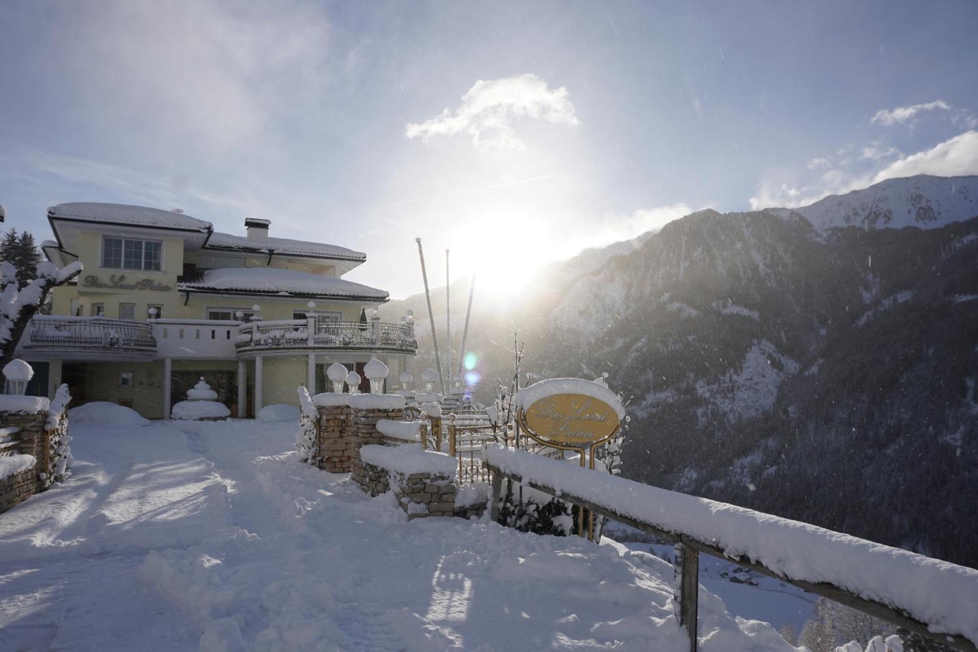 B&B Das Land-Palais - Private Mountain Hideaway セルヴァ・デイ・モリーニ エクステリア 写真