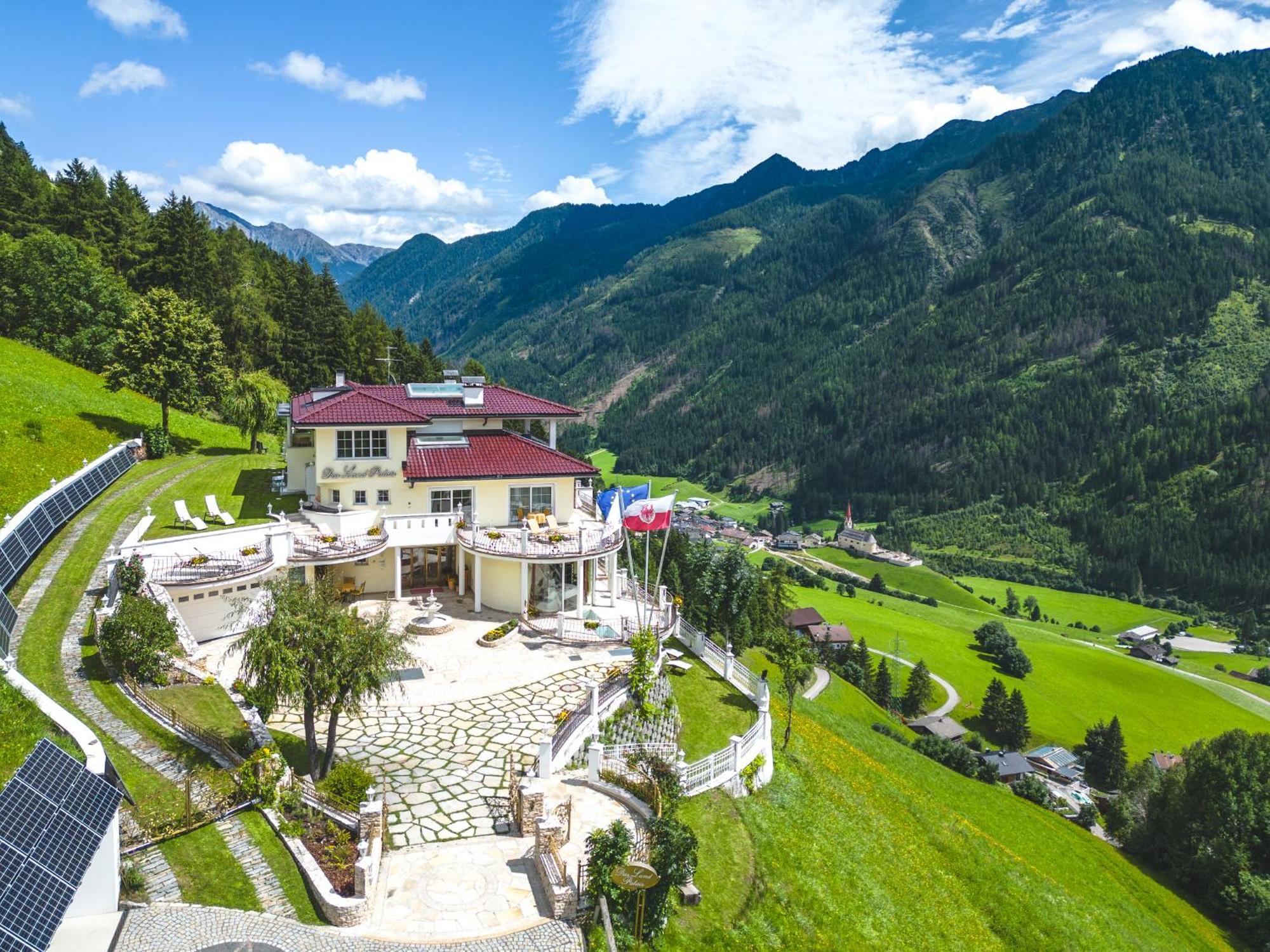 B&B Das Land-Palais - Private Mountain Hideaway セルヴァ・デイ・モリーニ エクステリア 写真