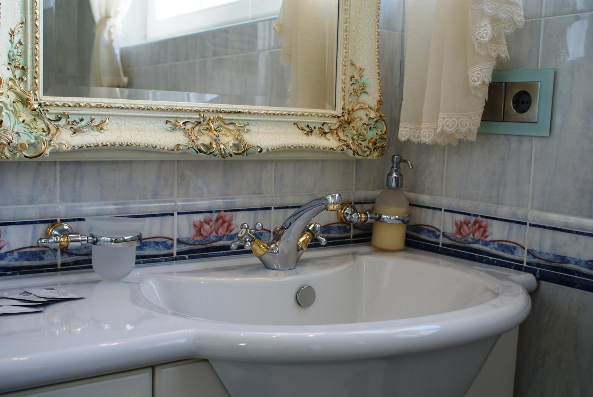 B&B Das Land-Palais - Private Mountain Hideaway セルヴァ・デイ・モリーニ 部屋 写真