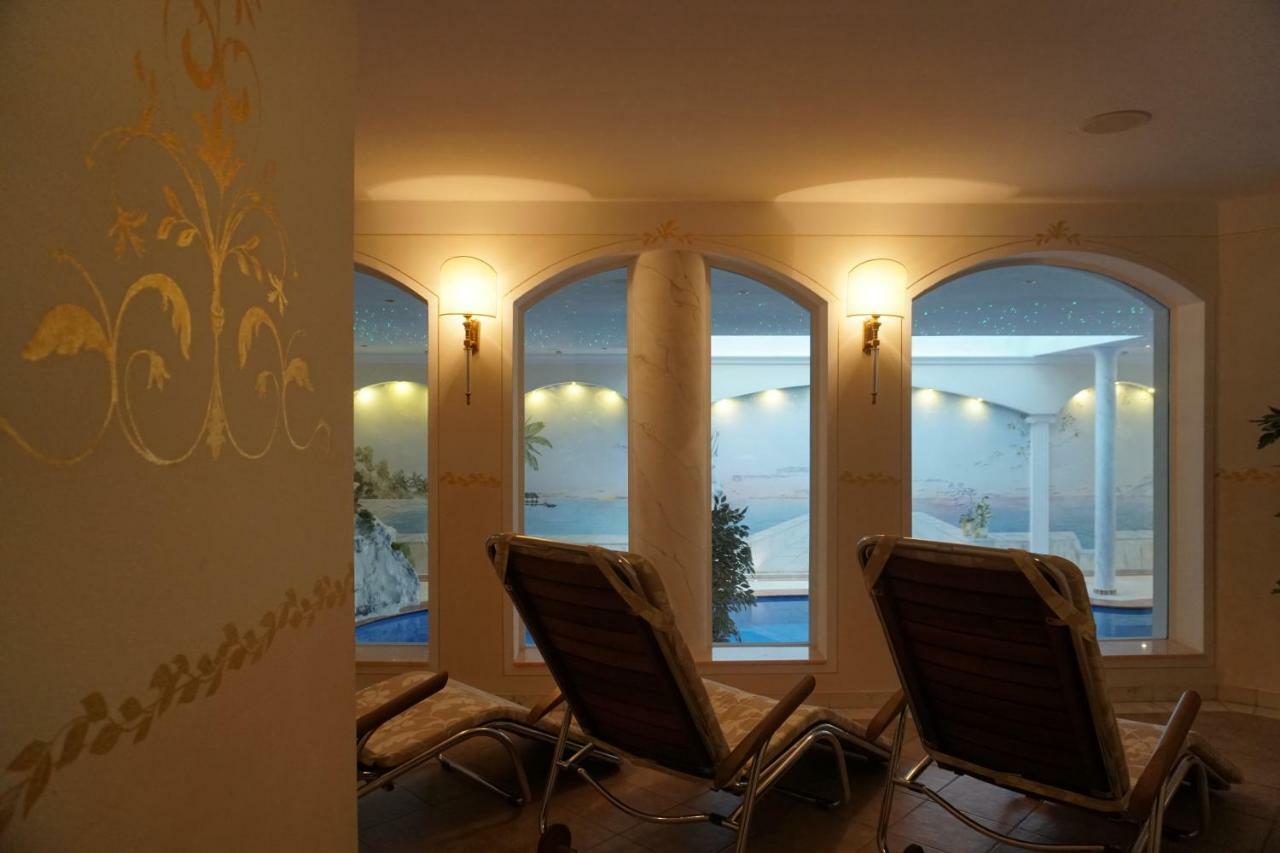 B&B Das Land-Palais - Private Mountain Hideaway セルヴァ・デイ・モリーニ エクステリア 写真